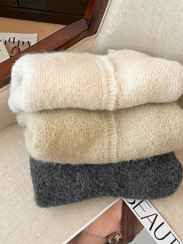 Women Beige Cardigan Cozy Sweater Harajuku Vintage Korean Y2k Long Sleeves V-Neck Cashmere Sweaters Jumper 2000s Clothes Autumn
