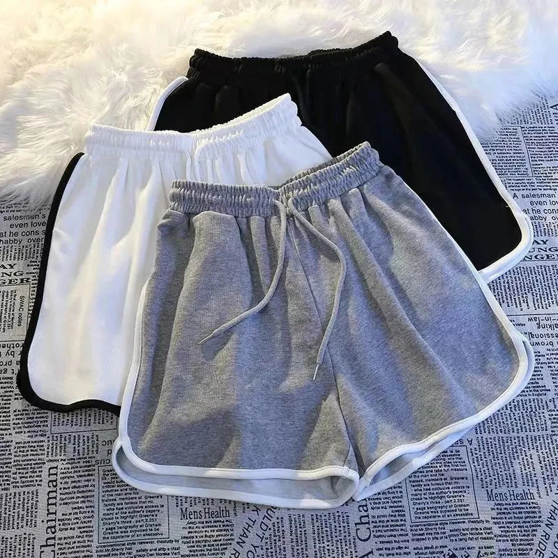 Quần short thể thao kẻ sọc dành cho nữ, kiểu dáng Hàn Quốc, quần short ngắn casual, quần short mùa hè đơn giản, dáng rộng, ống rộng, hàng mới cho nữ. 