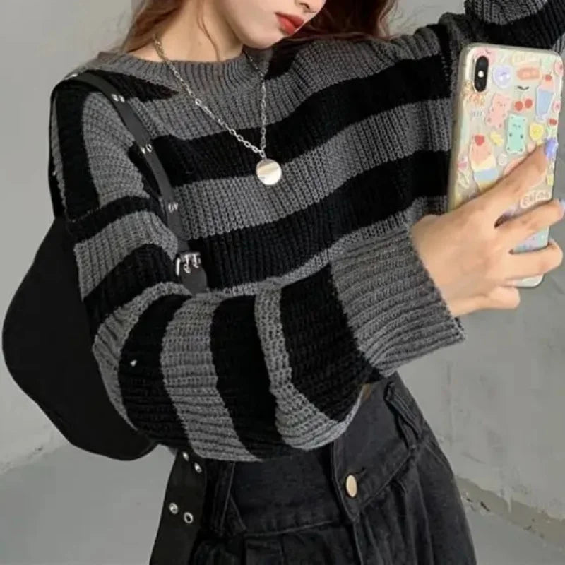 Korean Style Striped Cropped Sweater Women Vintage Oversize Knit Jumper Female Autumn Long Sleeve O-neck Pullovers Tops