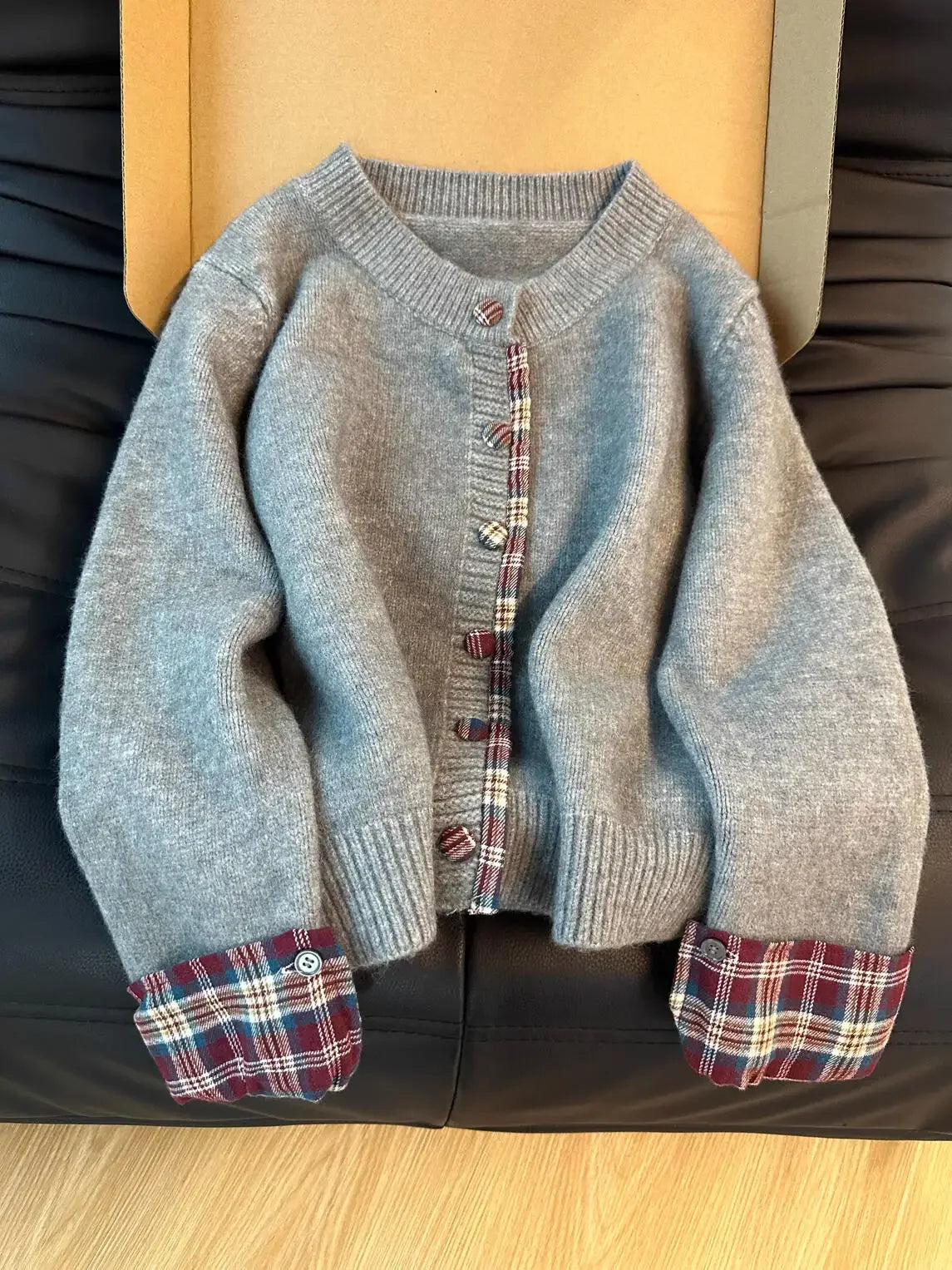 Korean fake two-piece round neck stitching plaid sweater women's autumn and winter clothes new loose casual Joker cardigan top